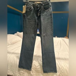 GRLFRND style boyfriend jeans NWT